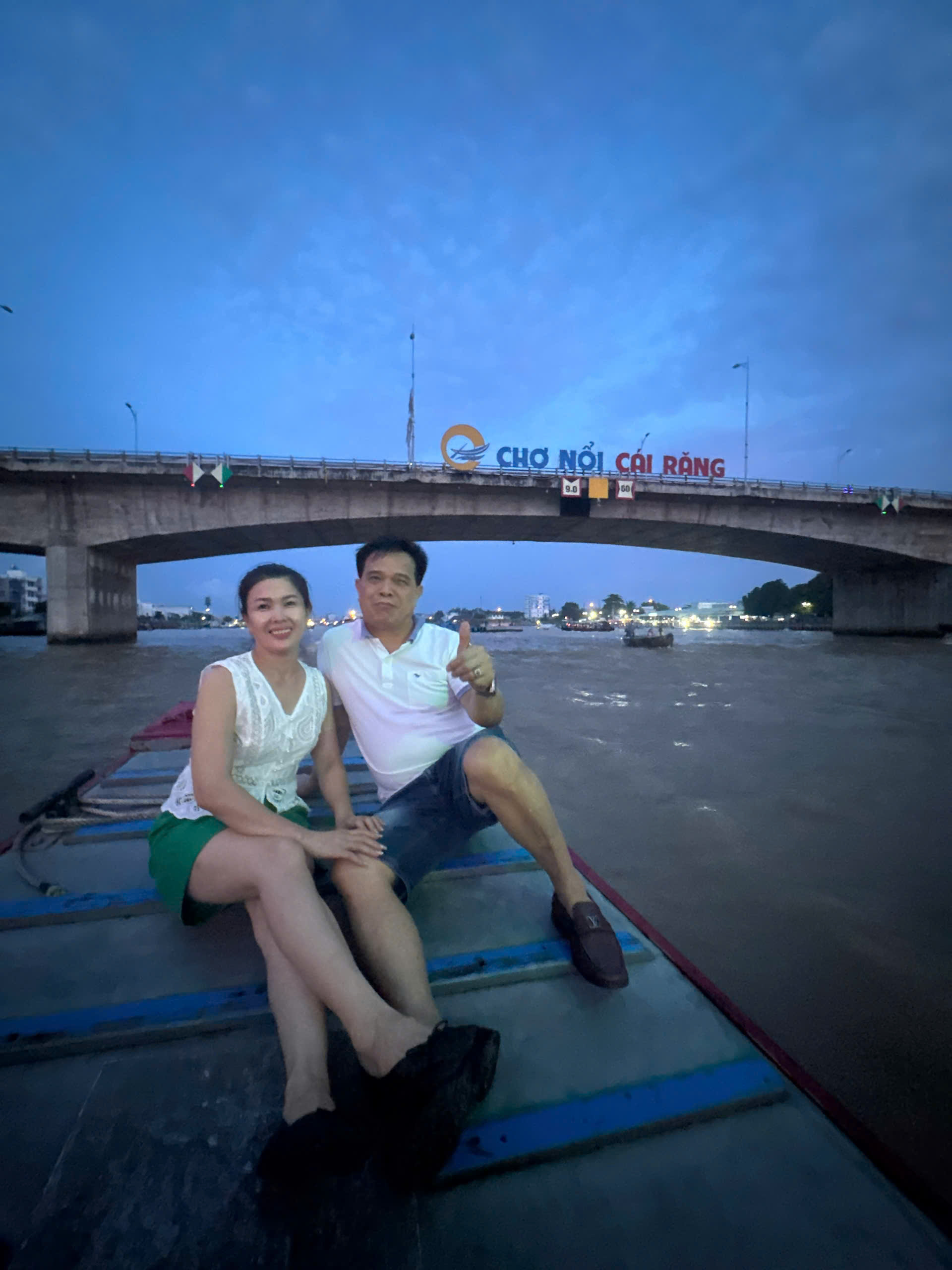 Check-in chợ nổi Cái Răng cùng Cát Cát Travel