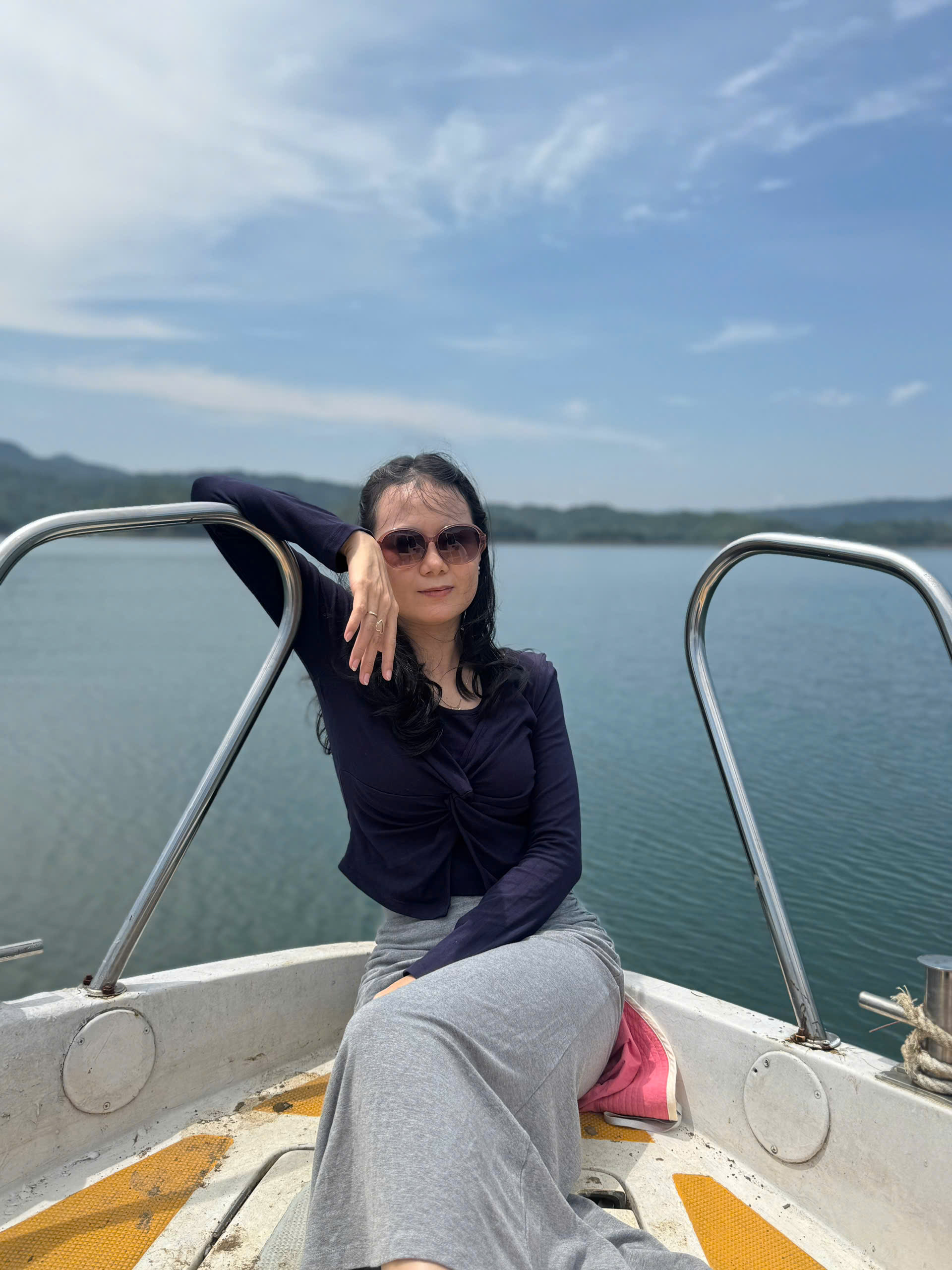 Tour Tây Nguyên Tà Đùng - du khách lưu lại khoảnh khắc trên hành trình